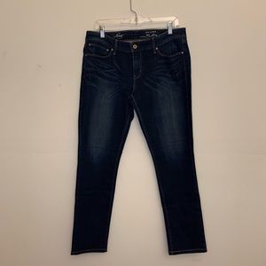 Levi’s Demi Curve Skinny Jean